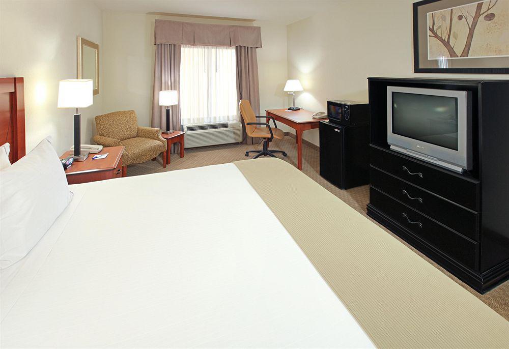 Holiday Inn Express & Suites Pine Bluff/Pines Mall By Ihg Pokój zdjęcie