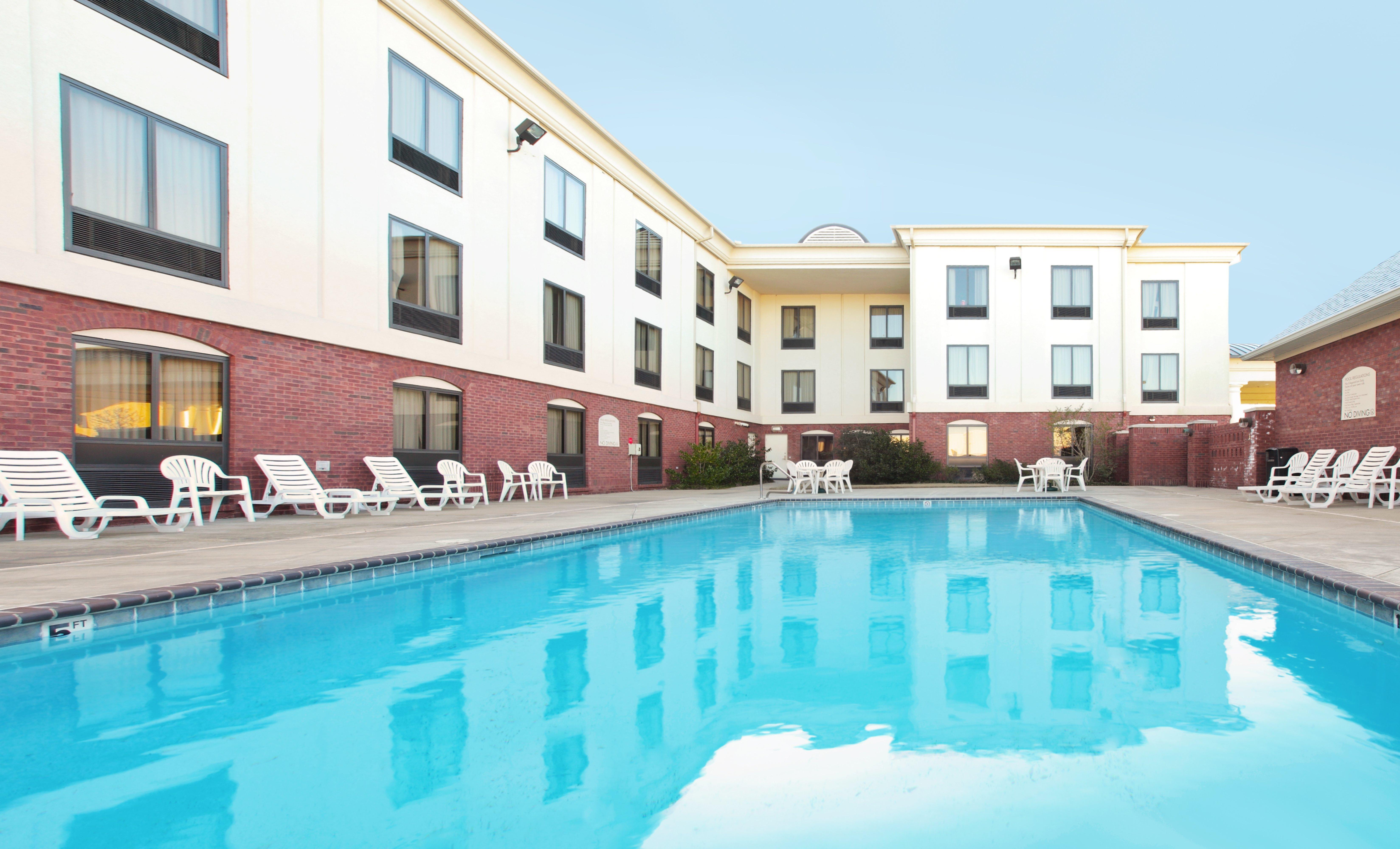 Holiday Inn Express & Suites Pine Bluff/Pines Mall By Ihg Zewnętrze zdjęcie